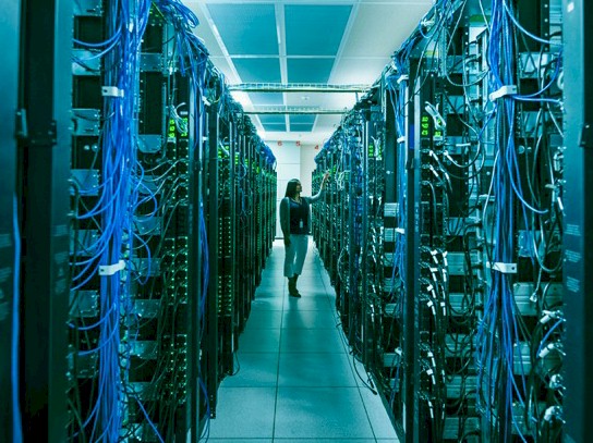 The Front Dedicated Server Advantages: A Deep Dive