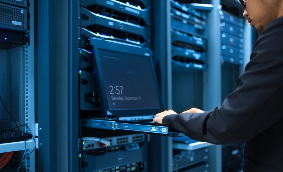 Cloud Computing Vs Dedicated Server